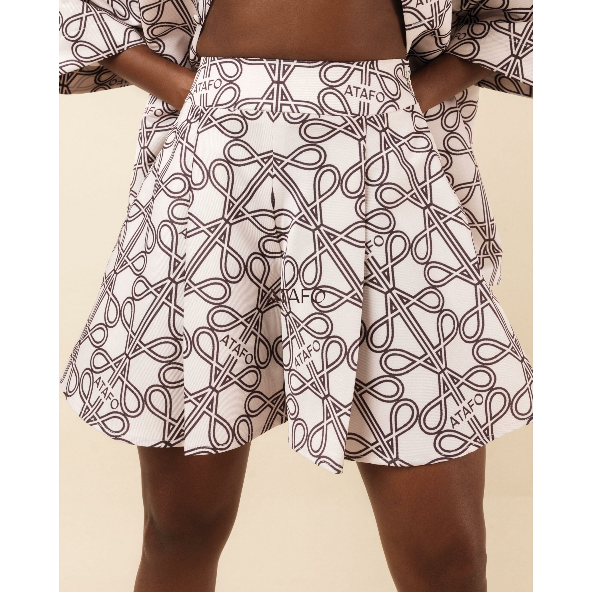 ATAFO-WOMENWEAR-LOOK-29d-scaled